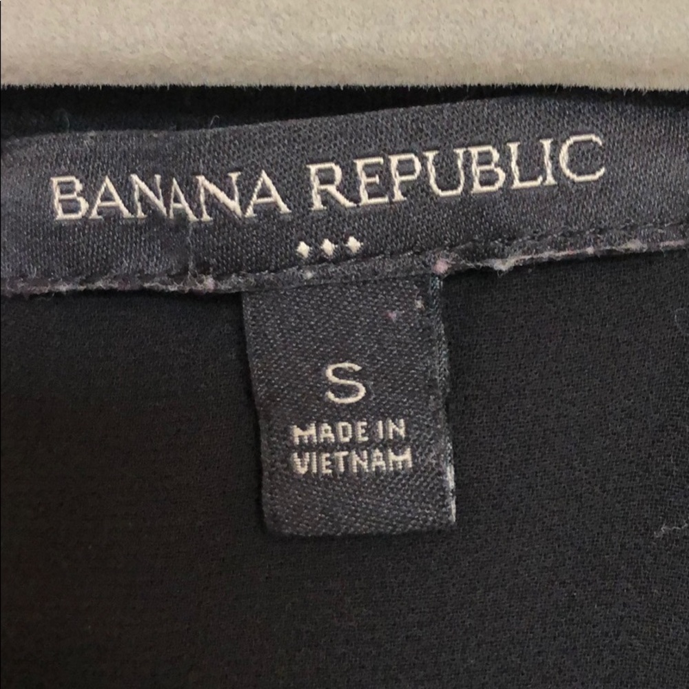 Banana Republic sleeveless top, Size Small - Picture 2 of 4